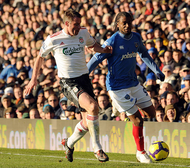 一名年轻球 一名年轻球